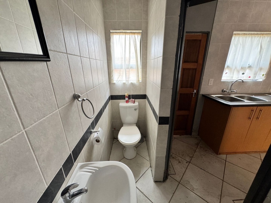 6 Bedroom Property for Sale in Orkney North West